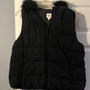 GAP Black Quilted Vest with Fur Hood